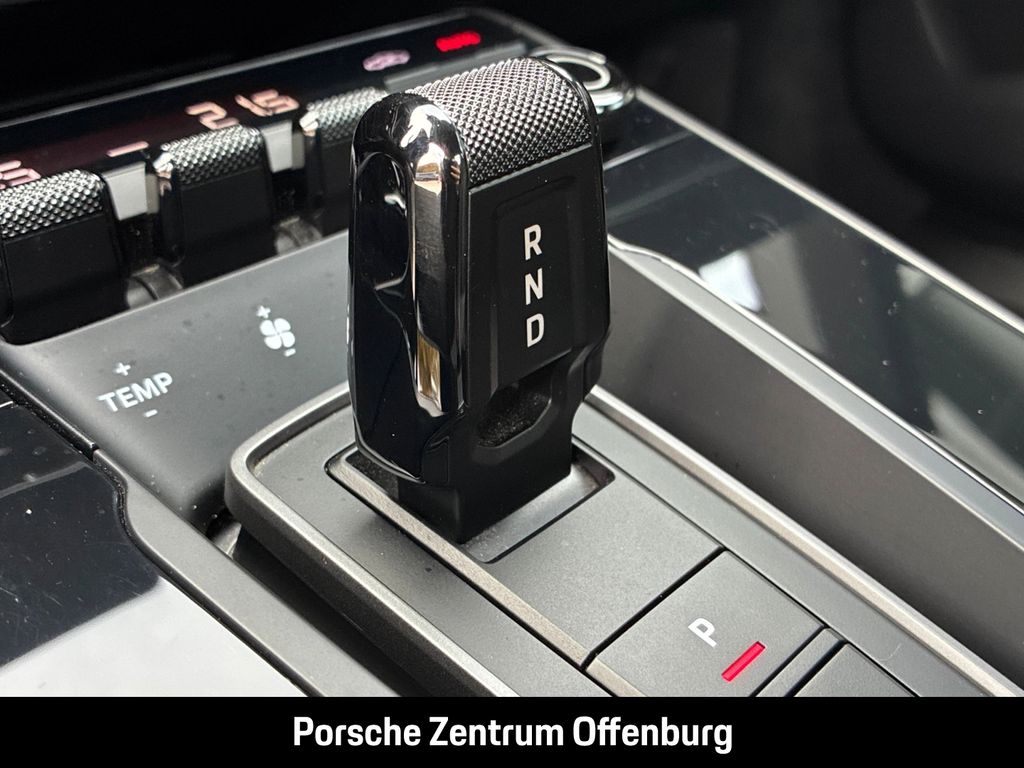 Porsche 992 2022