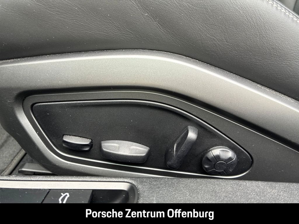 Porsche 992 2022