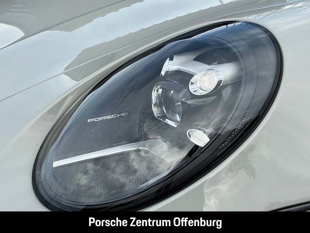 Porsche 992 2022