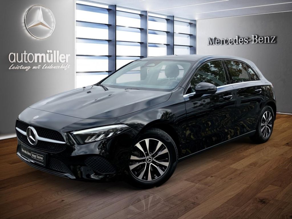 Mercedes-Benz A 180 2025