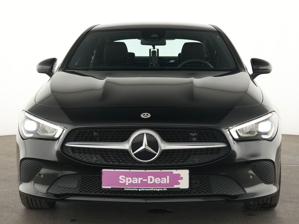 Mercedes-Benz CLA 180 2022