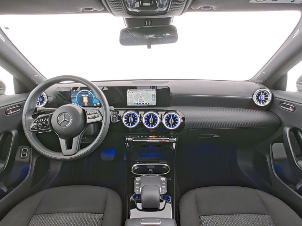 Mercedes-Benz CLA 180 2022