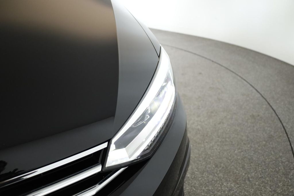 Volkswagen Touran 2025