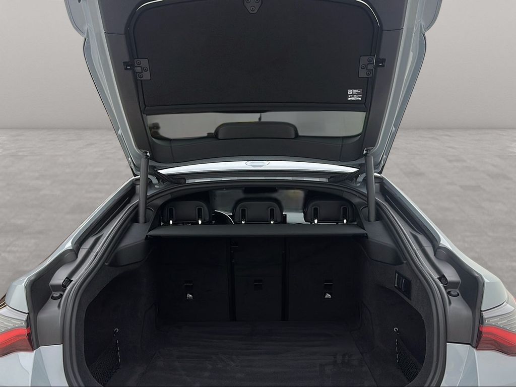 BMW i4 2023