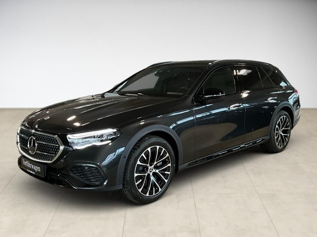 Mercedes-Benz E 300 2025