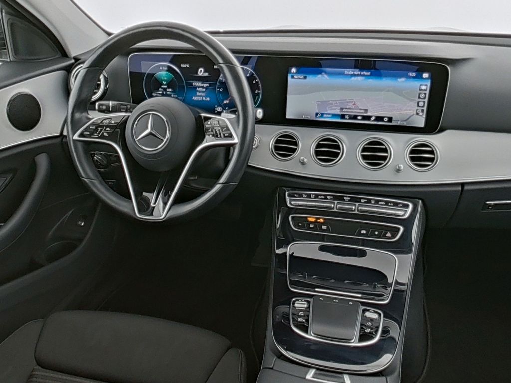 Mercedes-Benz E 300 2021
