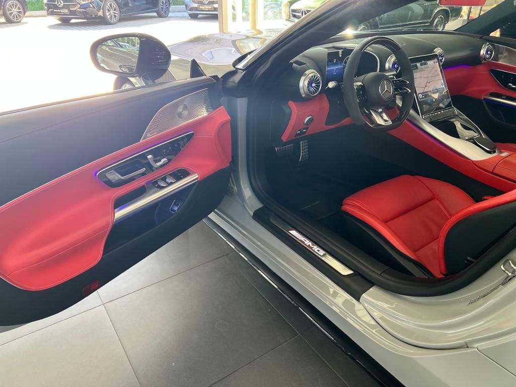 Mercedes-Benz SL 43 AMG 2024