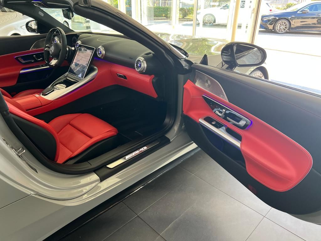 Mercedes-Benz SL 43 AMG 2024