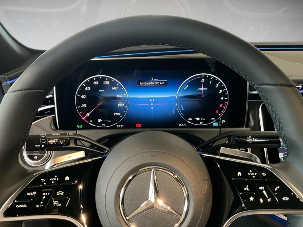 Mercedes-Benz E 300 2025