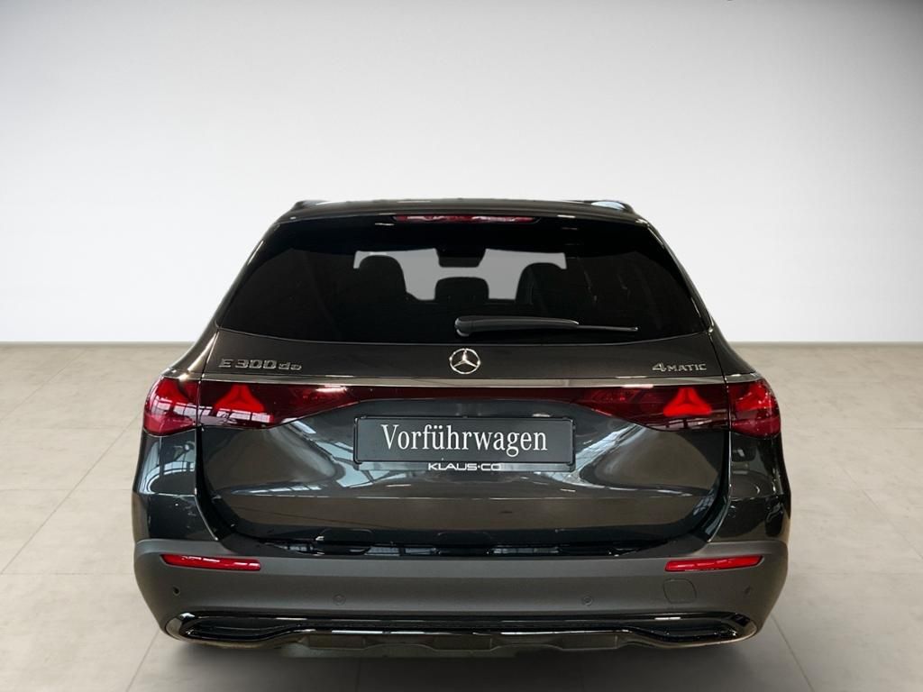 Mercedes-Benz E 300 2025