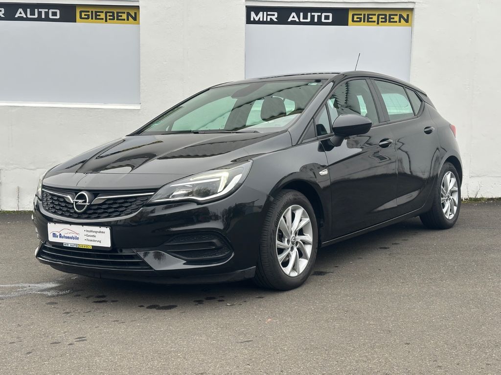 Opel Astra 2021
