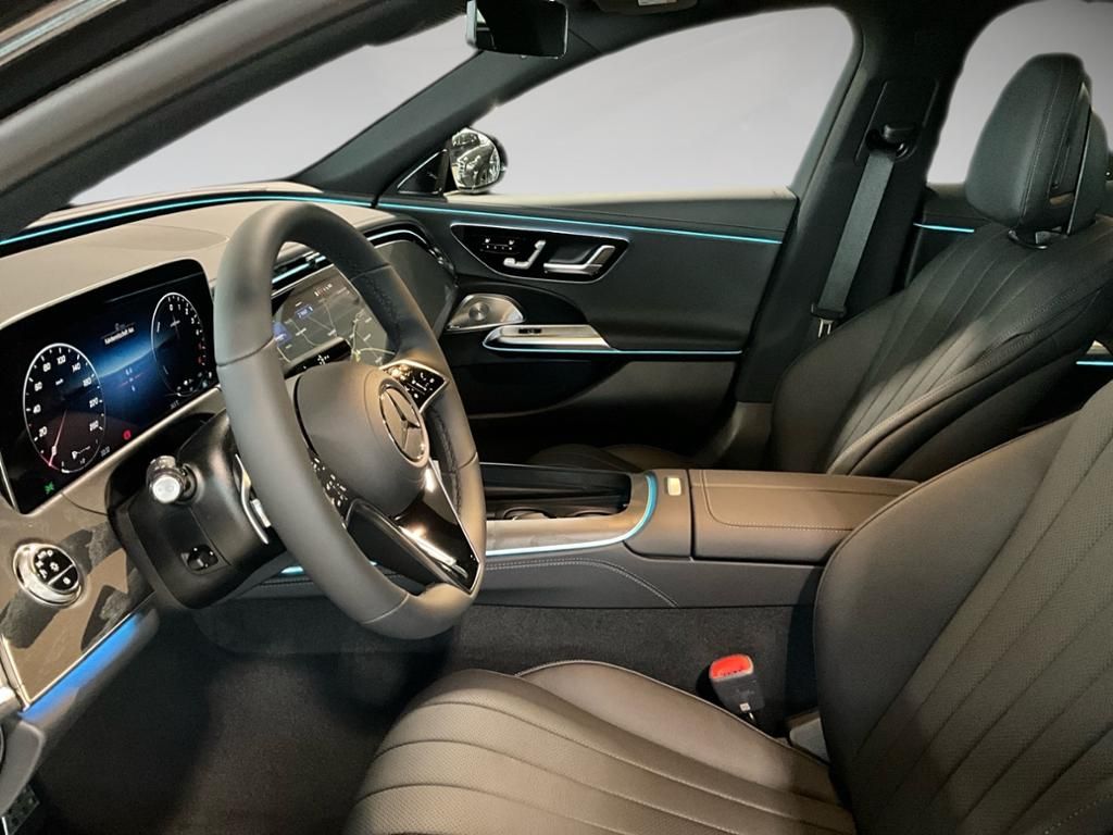 Mercedes-Benz E 300 2025