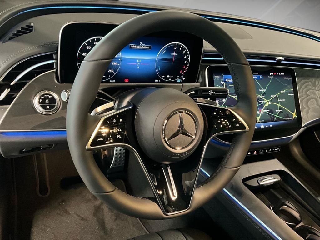 Mercedes-Benz E 300 2025