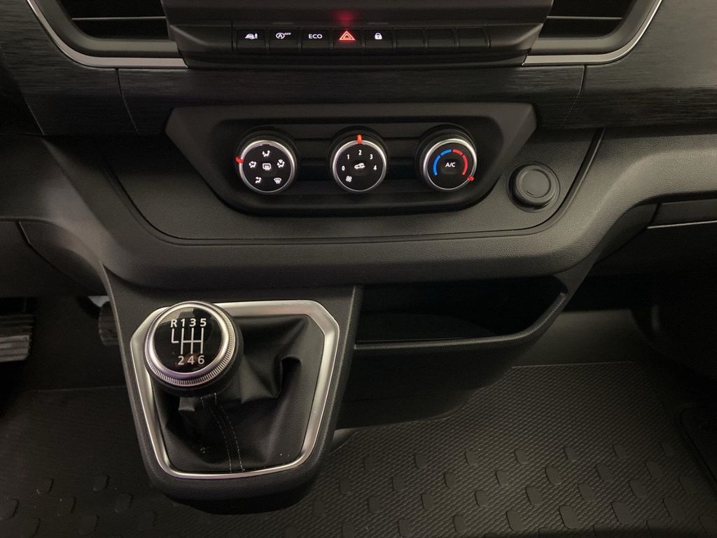 Renault Trafic 2025