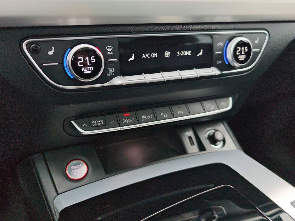 Audi SQ5 2022