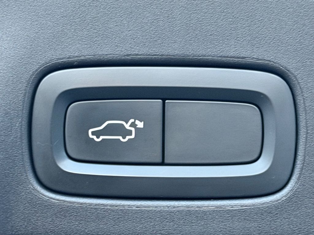 Volvo V90 Cross Country 2020