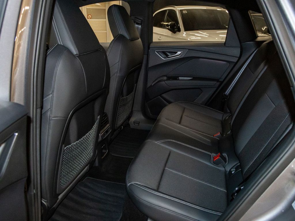 Audi Q4 e-tron 2025