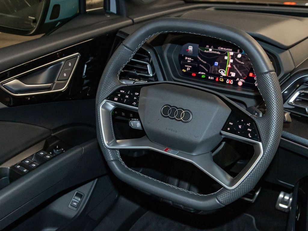 Audi Q4 e-tron 2025