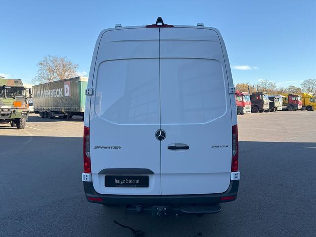 Mercedes-Benz Sprinter 2024