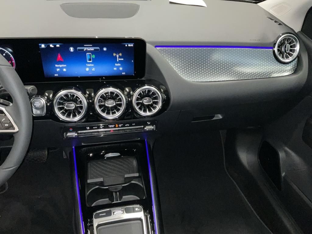 Mercedes-Benz B 200 2025