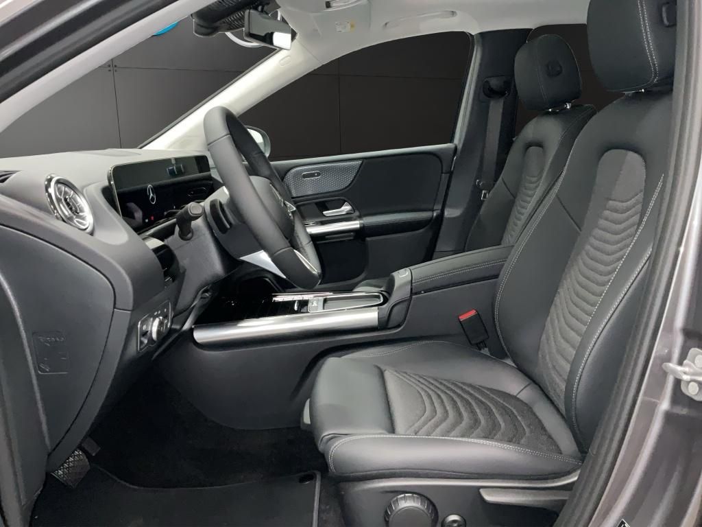 Mercedes-Benz B 200 2025