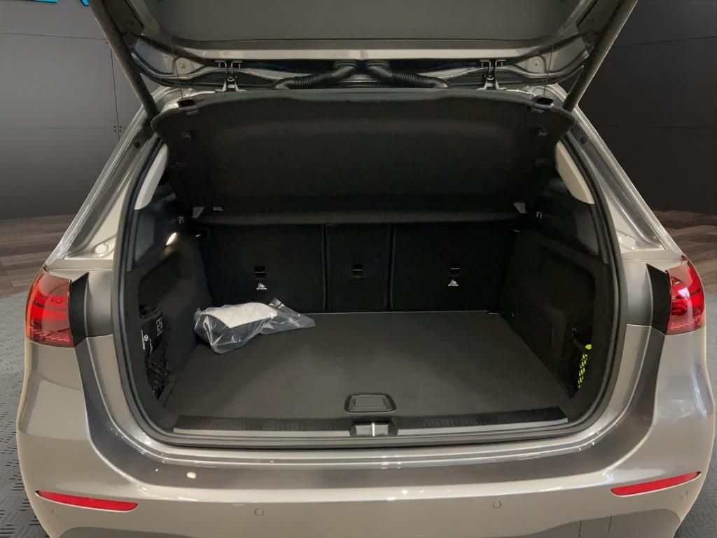 Mercedes-Benz B 200 2025