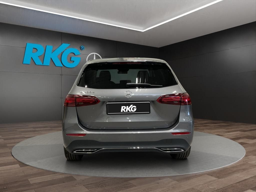 Mercedes-Benz B 200 2025