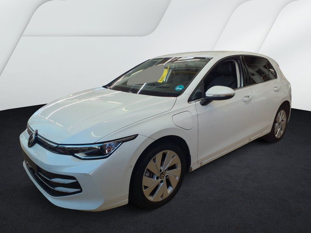 Volkswagen Golf 2025