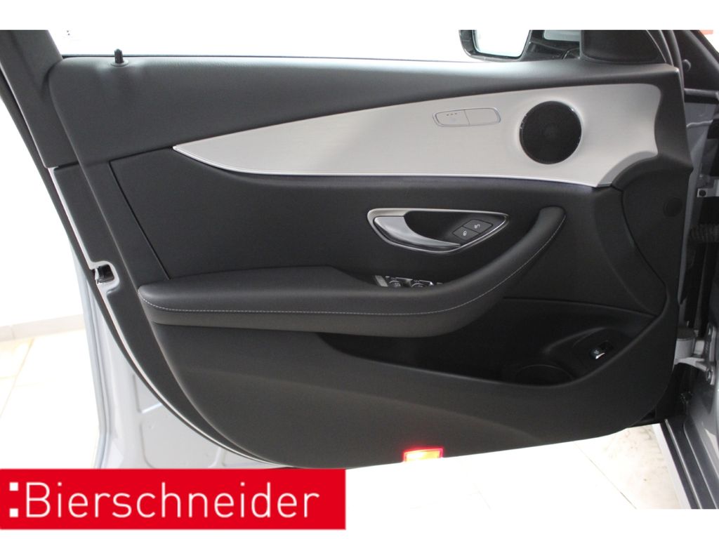 Mercedes-Benz E 300 2021