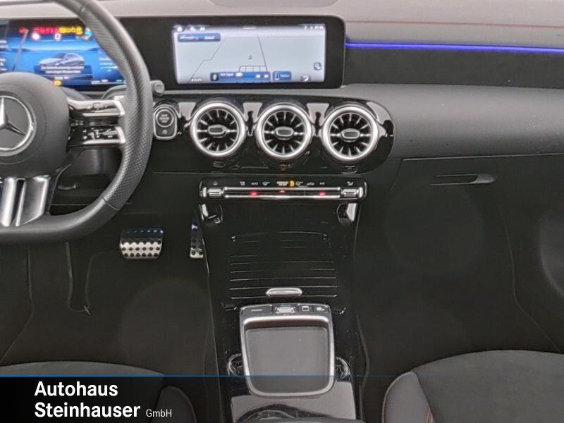 Mercedes-Benz CLA 200 2024