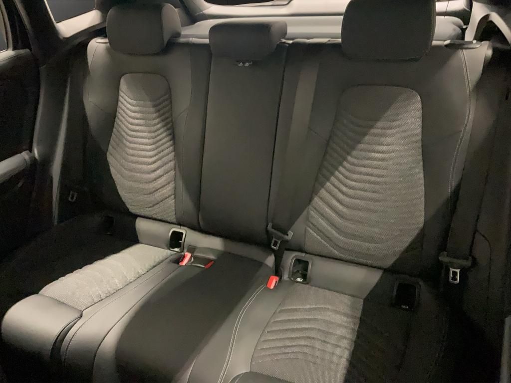 Mercedes-Benz GLA 250 2025