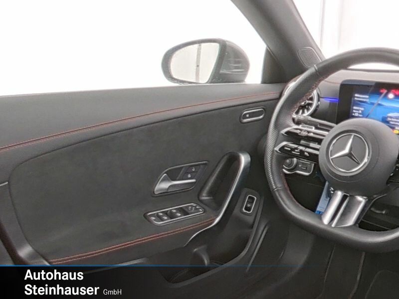 Mercedes-Benz CLA 200 2024