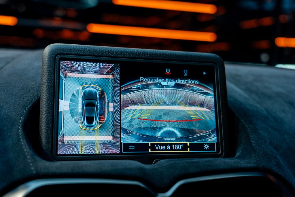 Aston Martin V8 Vantage 2019