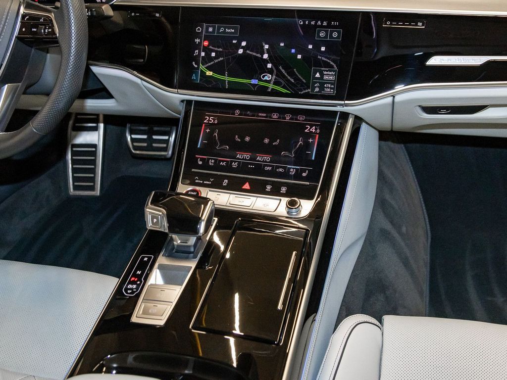 Audi S8 2023