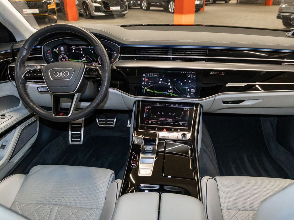 Audi S8 2023