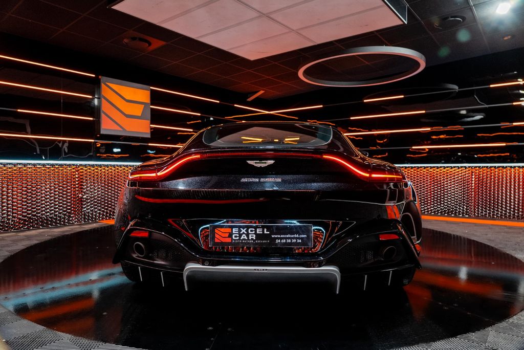Aston Martin V8 Vantage 2019