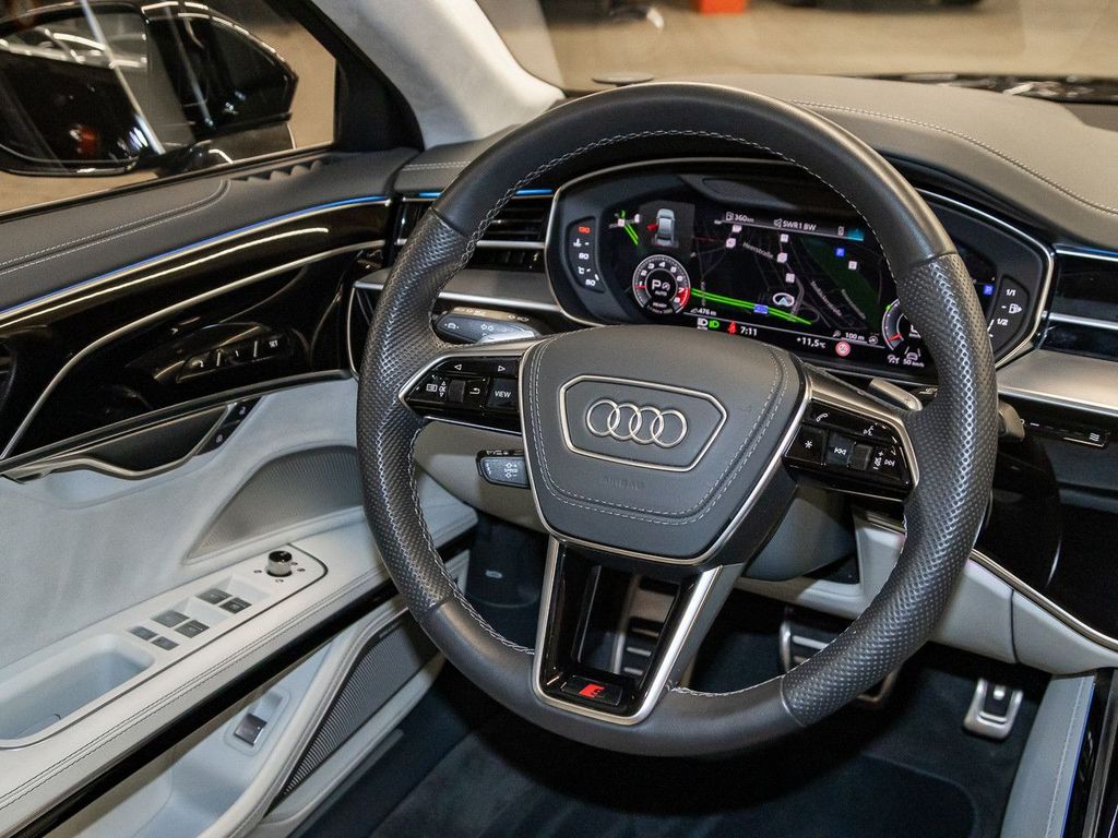 Audi S8 2023
