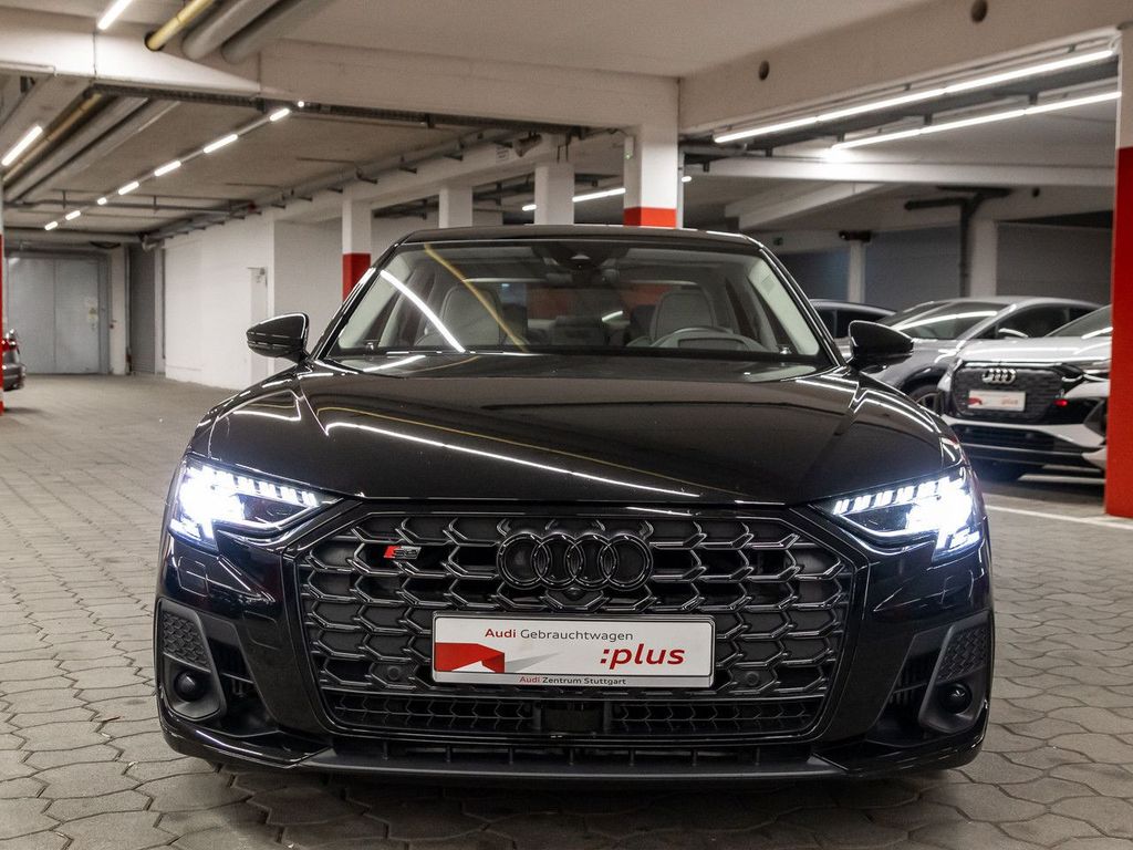Audi S8 2023