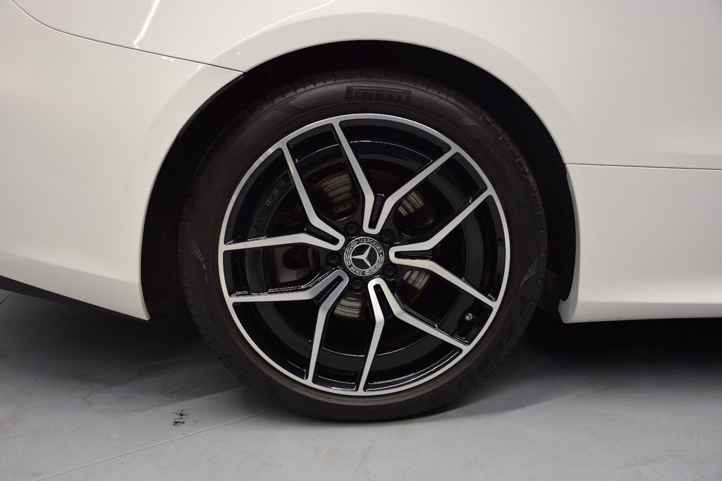 Mercedes-Benz E 200 2022