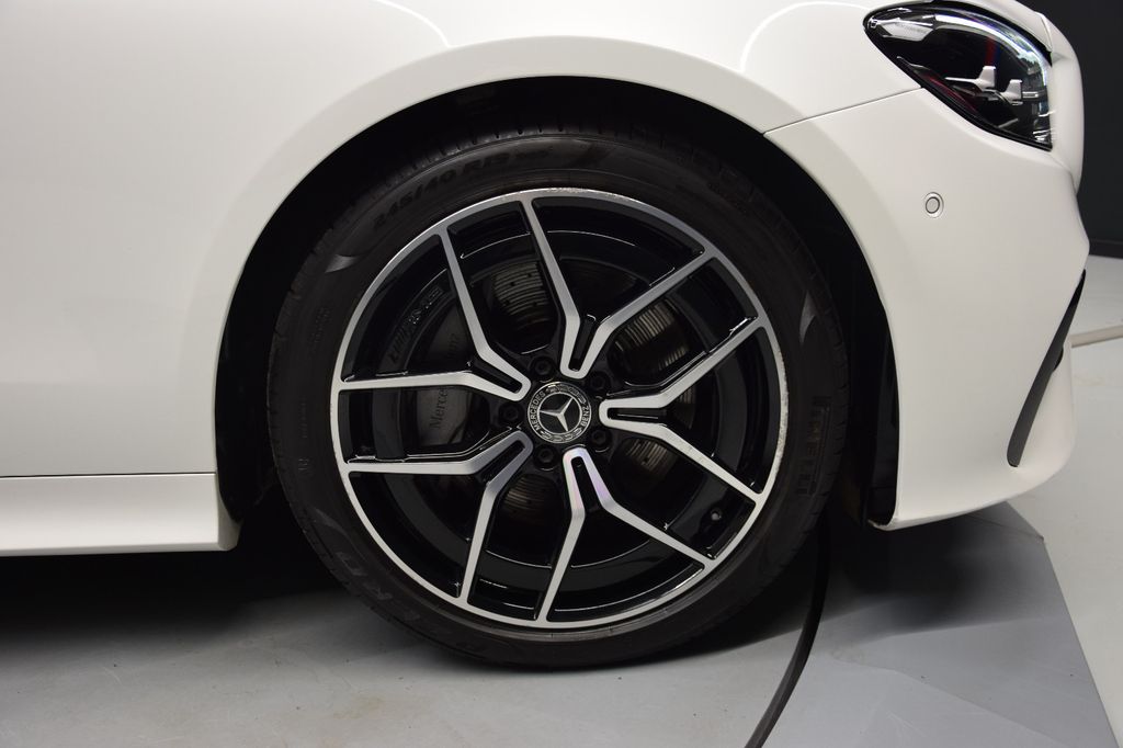 Mercedes-Benz E 200 2022