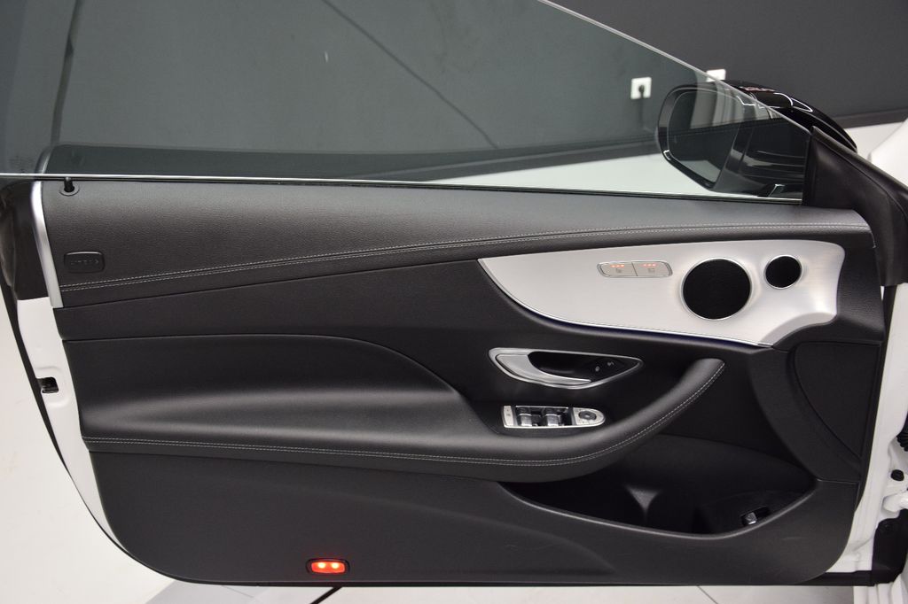 Mercedes-Benz E 200 2022