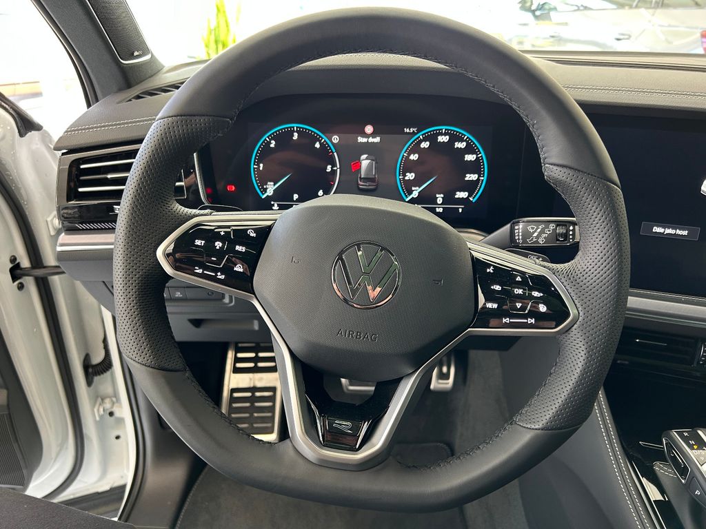 Volkswagen Touareg 2025