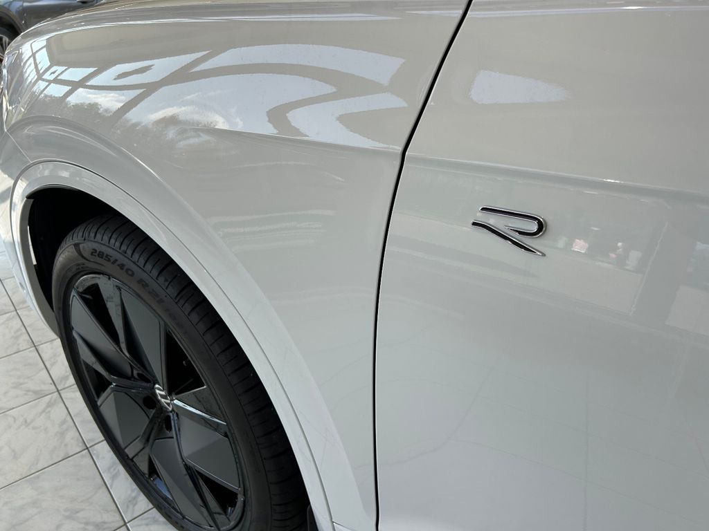 Volkswagen Touareg 2025