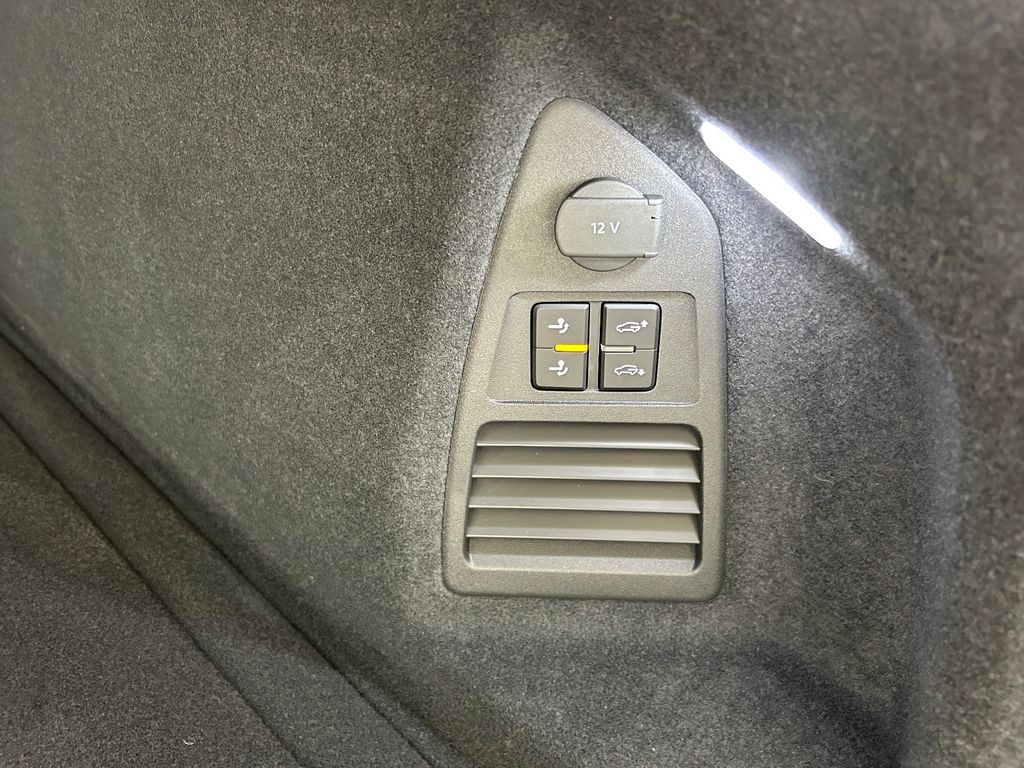Volkswagen Touareg 2025