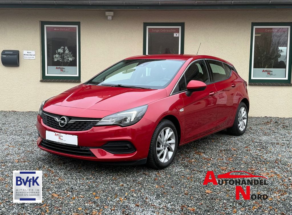 Opel Astra 2021