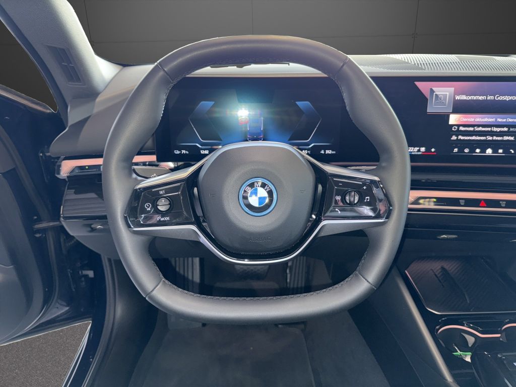 BMW i5 2024