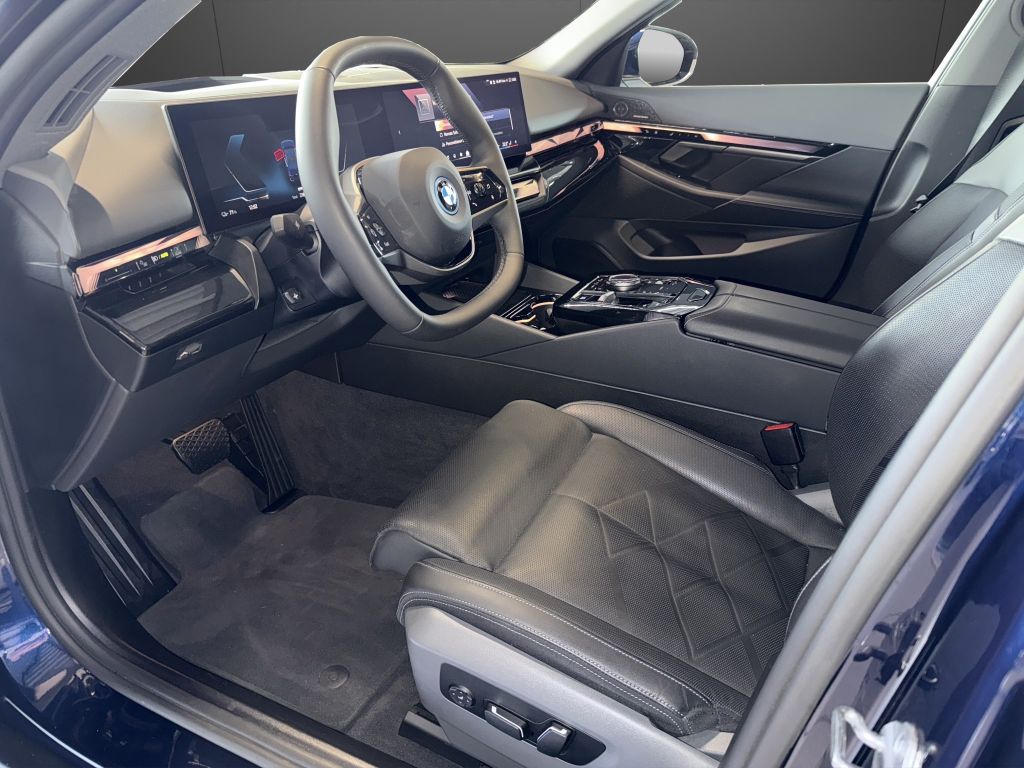 BMW i5 2024