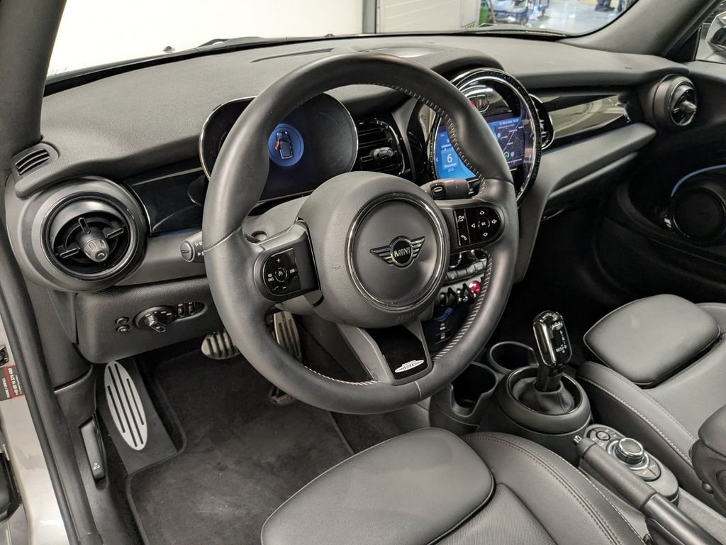 MINI Cooper Cabrio 2023