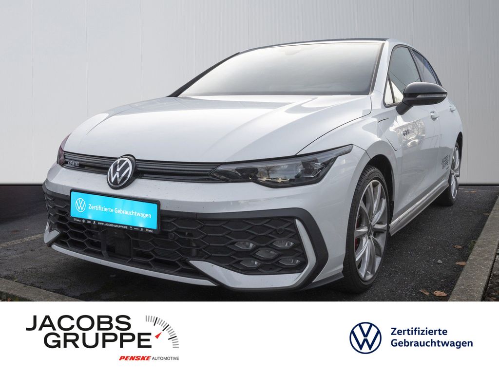 Volkswagen Golf 2025