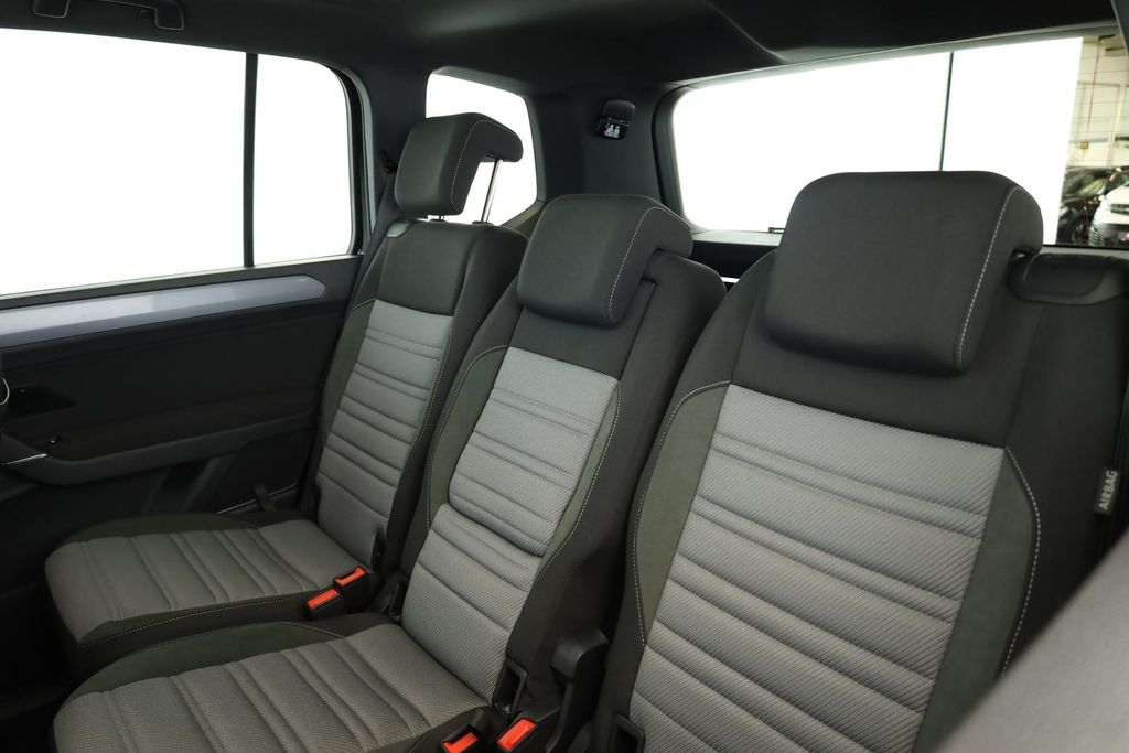 Volkswagen Touran 2025